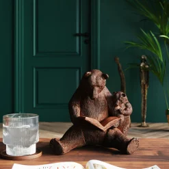 Figurka dekoracyjna Reading Bears 20x18 cm brązowa