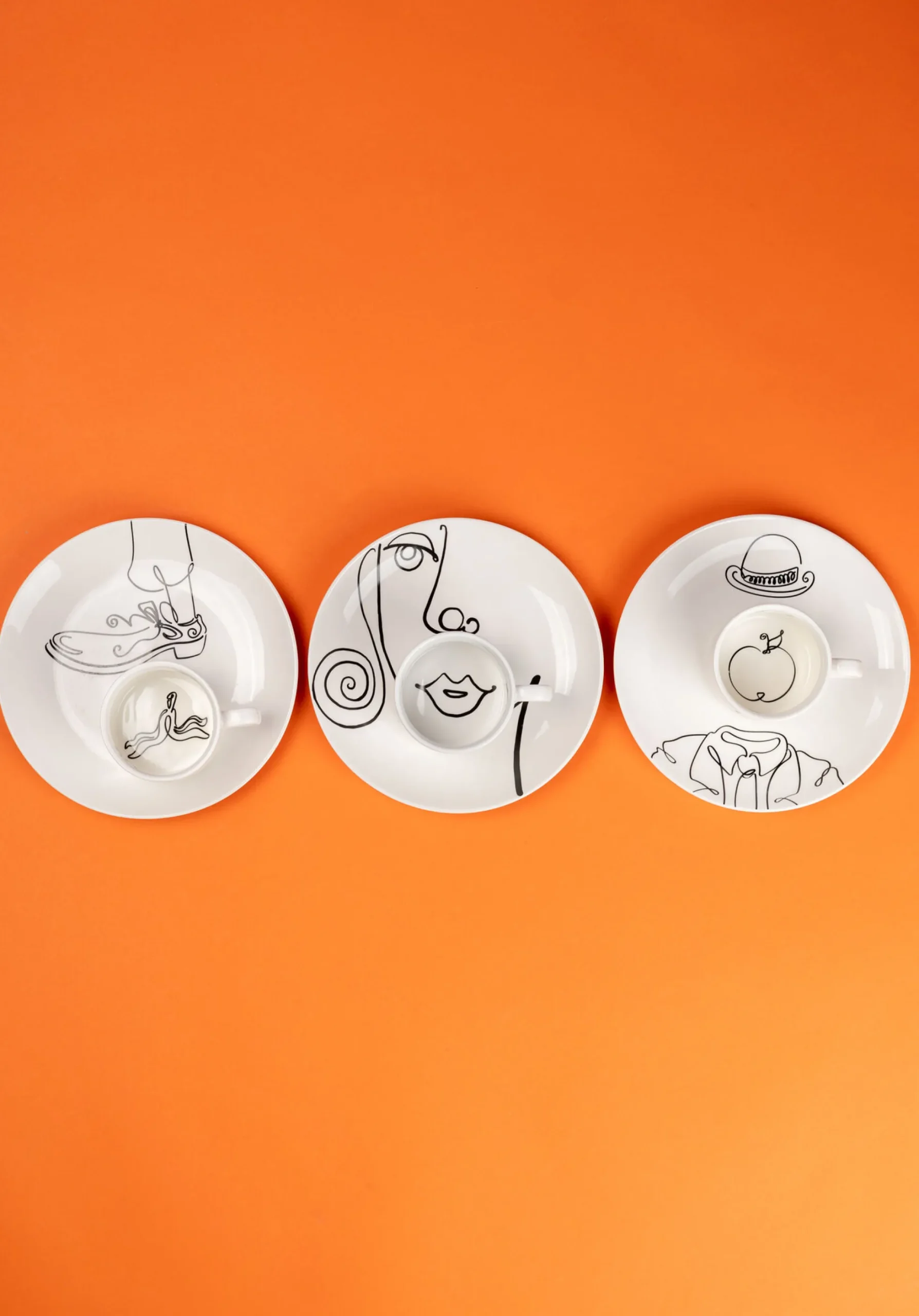 Filiżanka ze spodkiem porcelana ręcznie malowana 160 ml jabłko