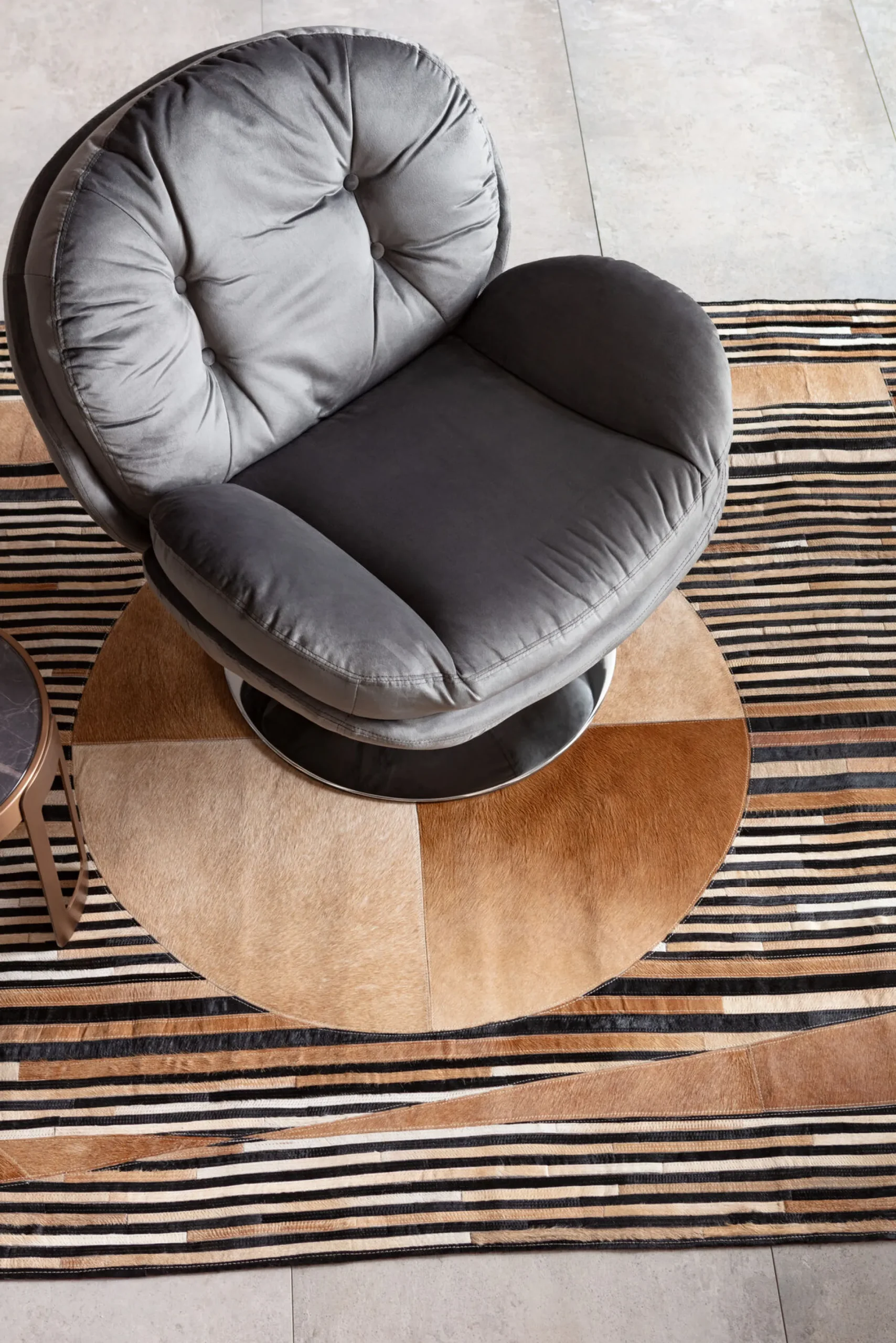 Fotel obrotowy Cosy 81x84 cm szary