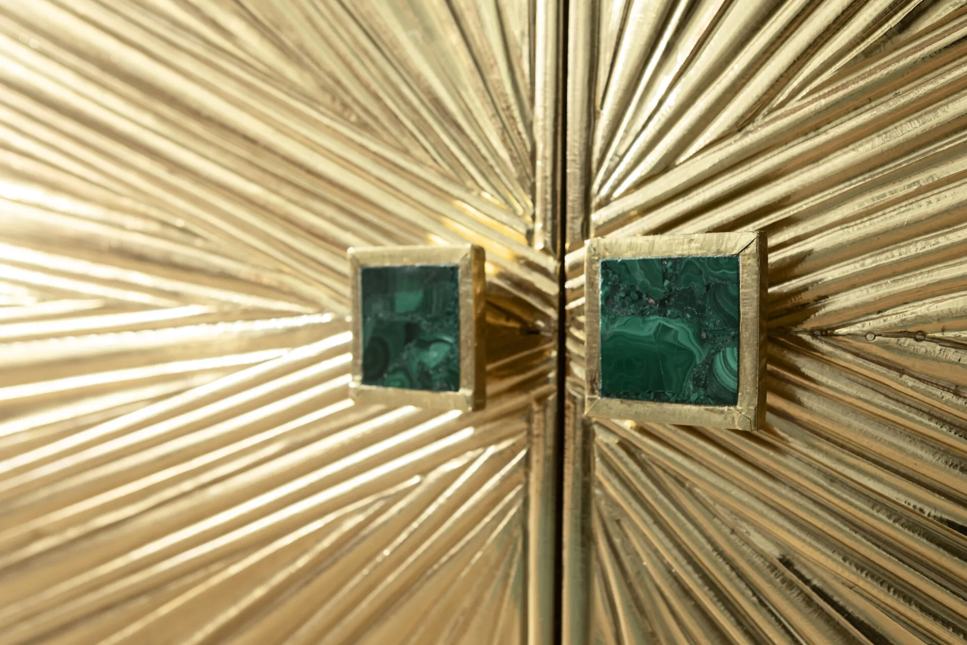 Komoda Illumino 160x80 cm złota