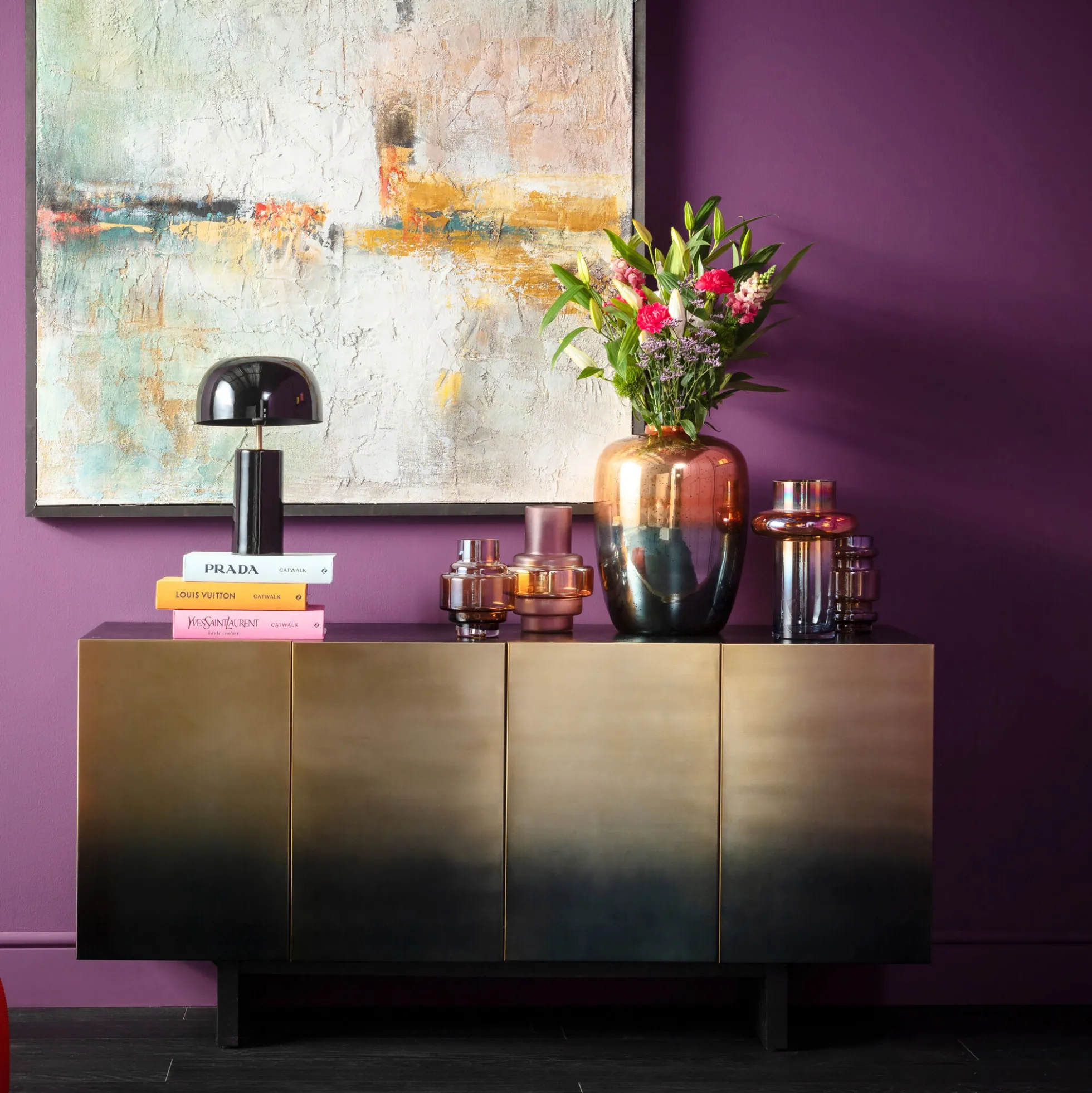 Komoda nowoczesna 4-drzwiowa do salonu front czarno-złoty 160x78 cm