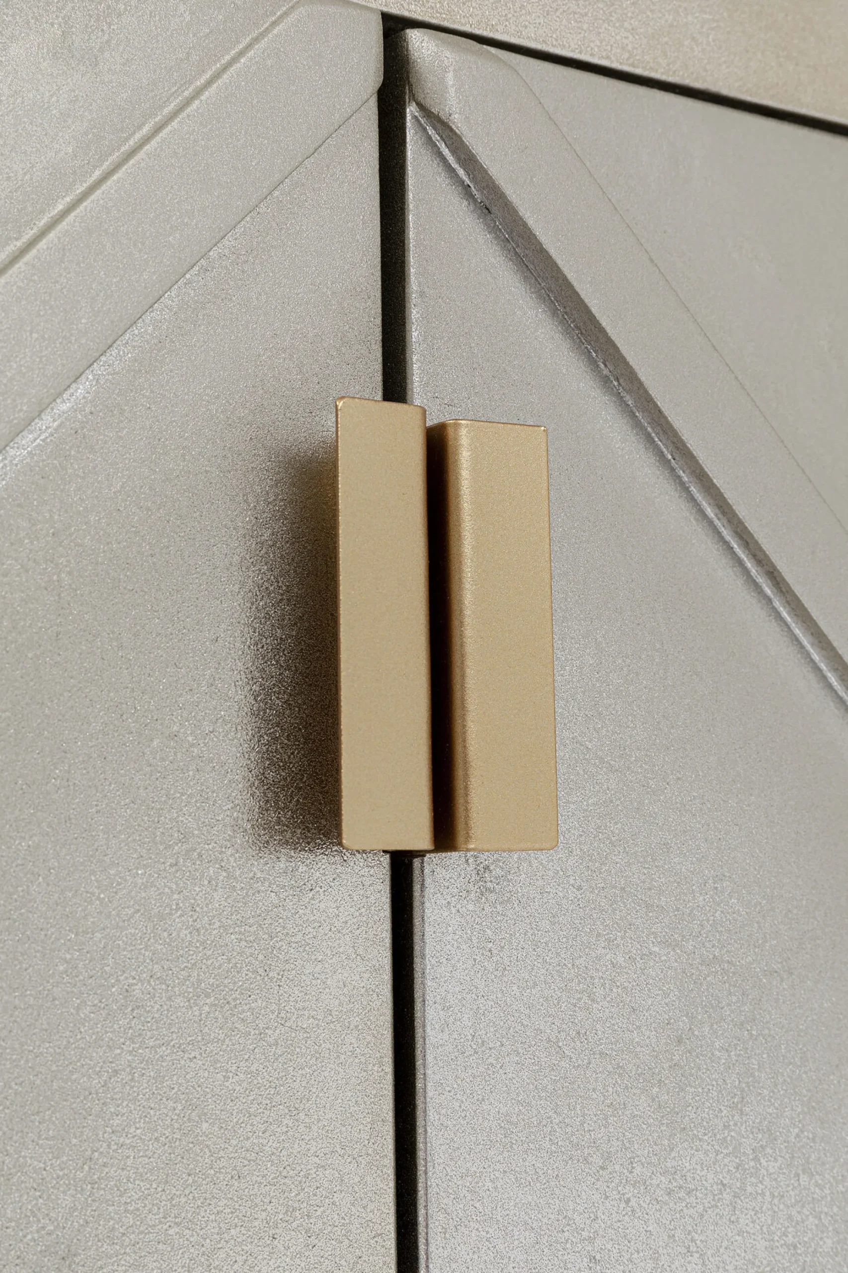 Komoda Venice Triangle 180x64 cm srebrno złota