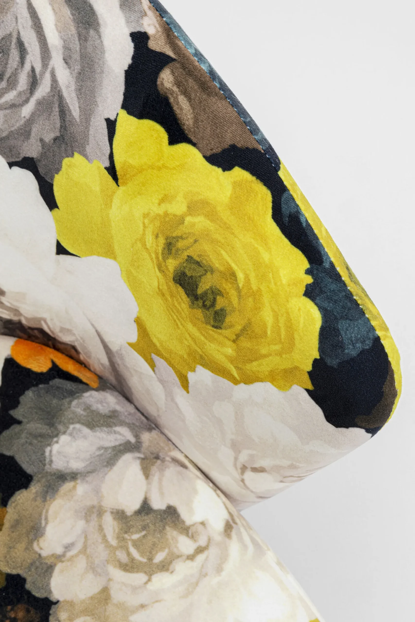 Krzesło z podłokietnikami Peony Yellow 56x77 cm
