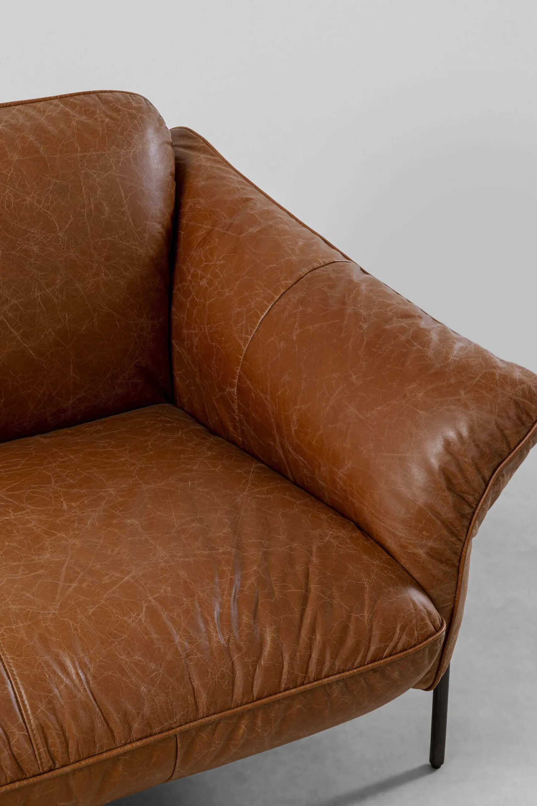Sofa ekskluzywna 3-osobowa brązowa skóra semianilinowa nogi czarne 226 cm