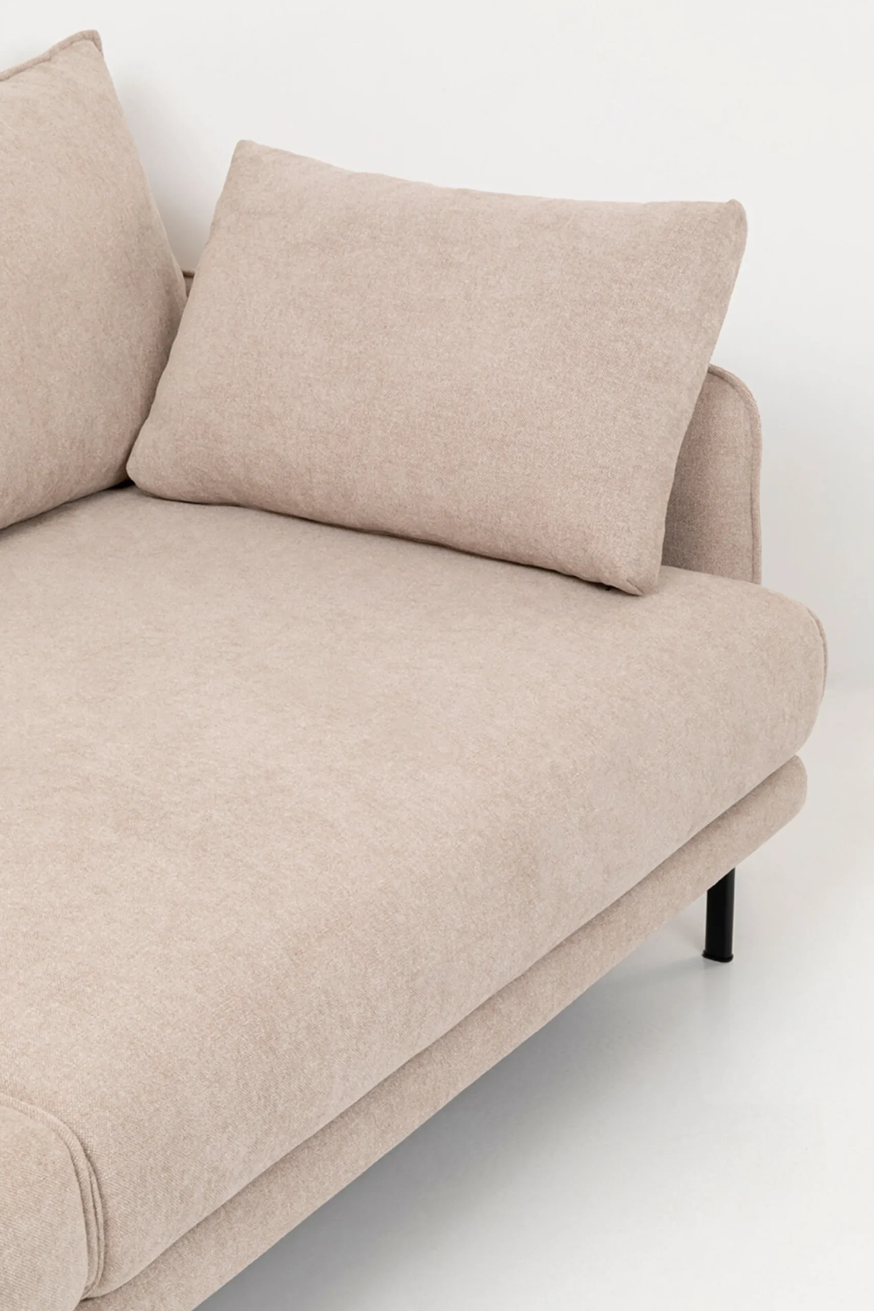 Sofa 3-osobowa do salonu kremowa z czarnymi stalowymi nogami 245 cm