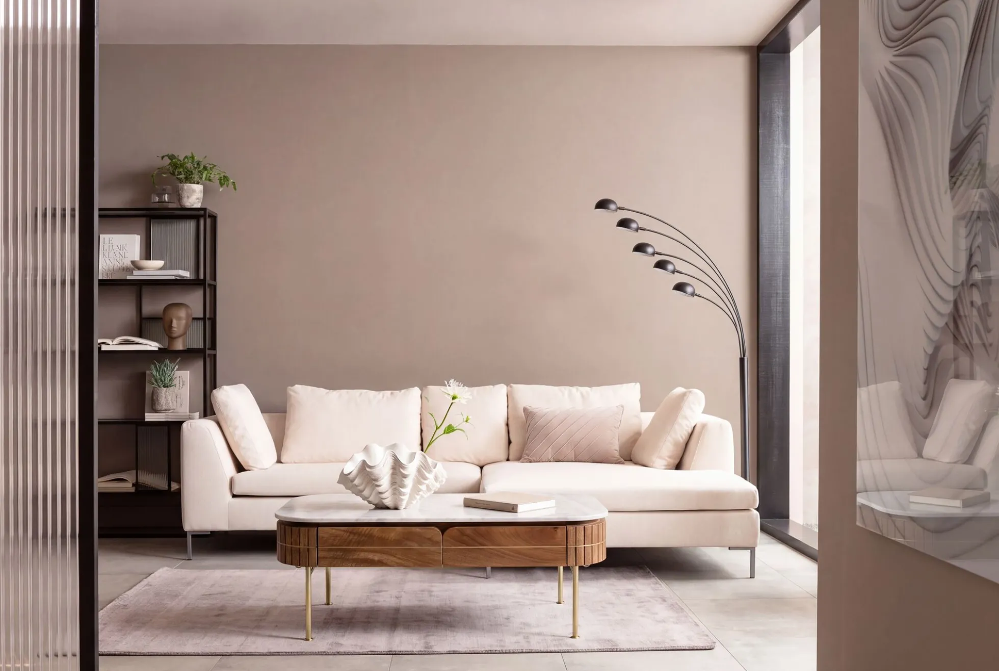 Stolik kawowy z szufladami drewno mango i marmur nogi złote 110x60 cm